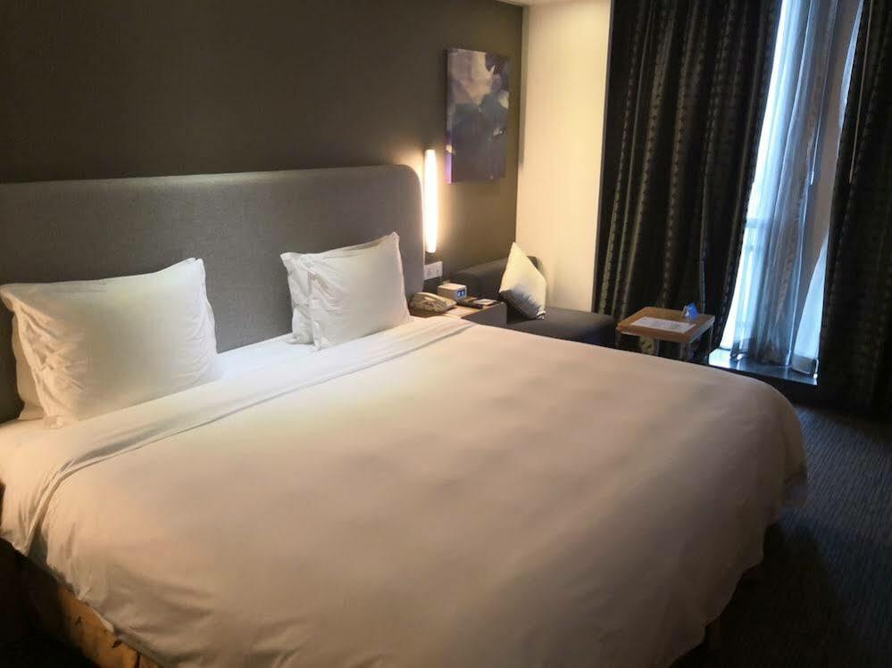 Holiday Inn Express Shanghai Jinsha By Ihg Exterior foto